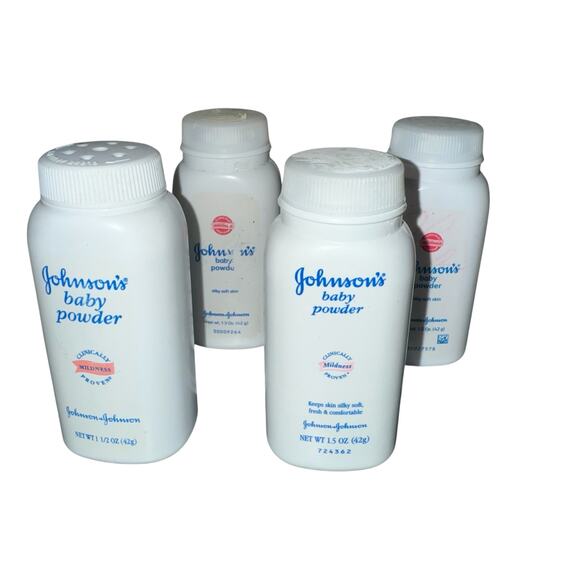 Johnson’s Baby Powder w/ TALC, ORIGINAL WHITE LABEL -  1.2oz Four (4) Bottles - Picture 1 of 4